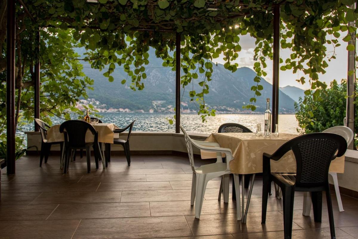 Scala In A Seaside House * Dobrota